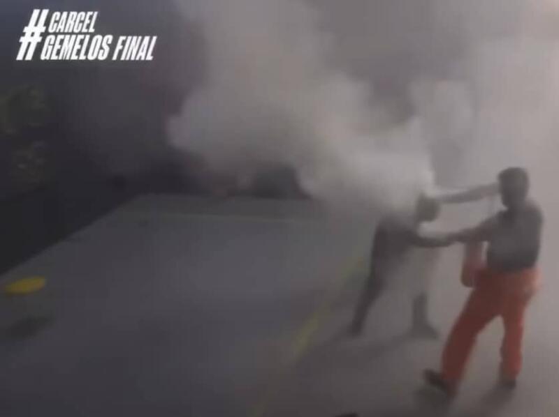Se cierra directo carcel gemelos batalla extintor
